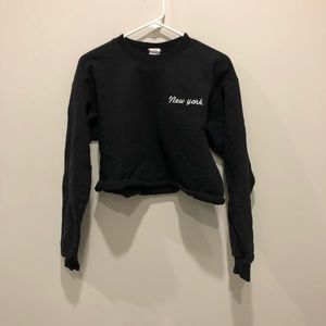 “New York” Black Crop Top Sweatshirt S